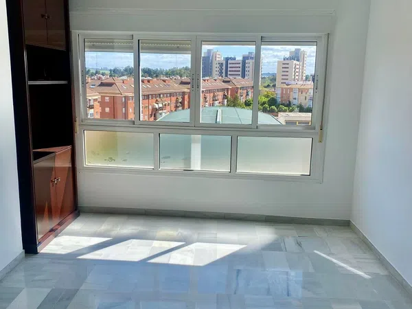 Piso en calle Castillo de Alcala de Guadaira, 29