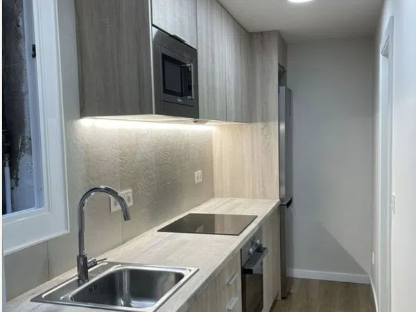 Piso en calle de la Mare de Déu de Port, 281