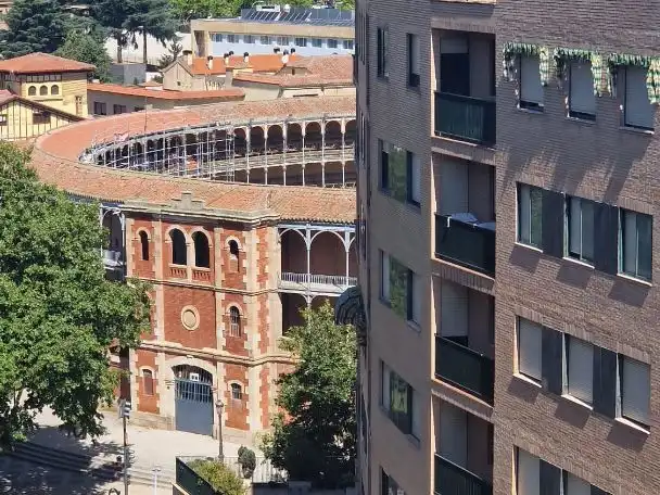 Piso en  Avenida de Alfonso VI 8 - Foto 3