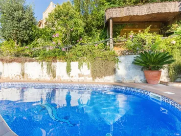 Chalet en  Carrer de l'Alt Camp 1 - Foto 4