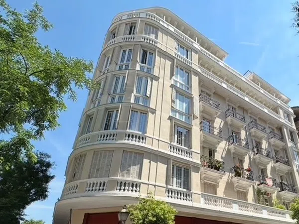 Piso en calle de Galileo, 14