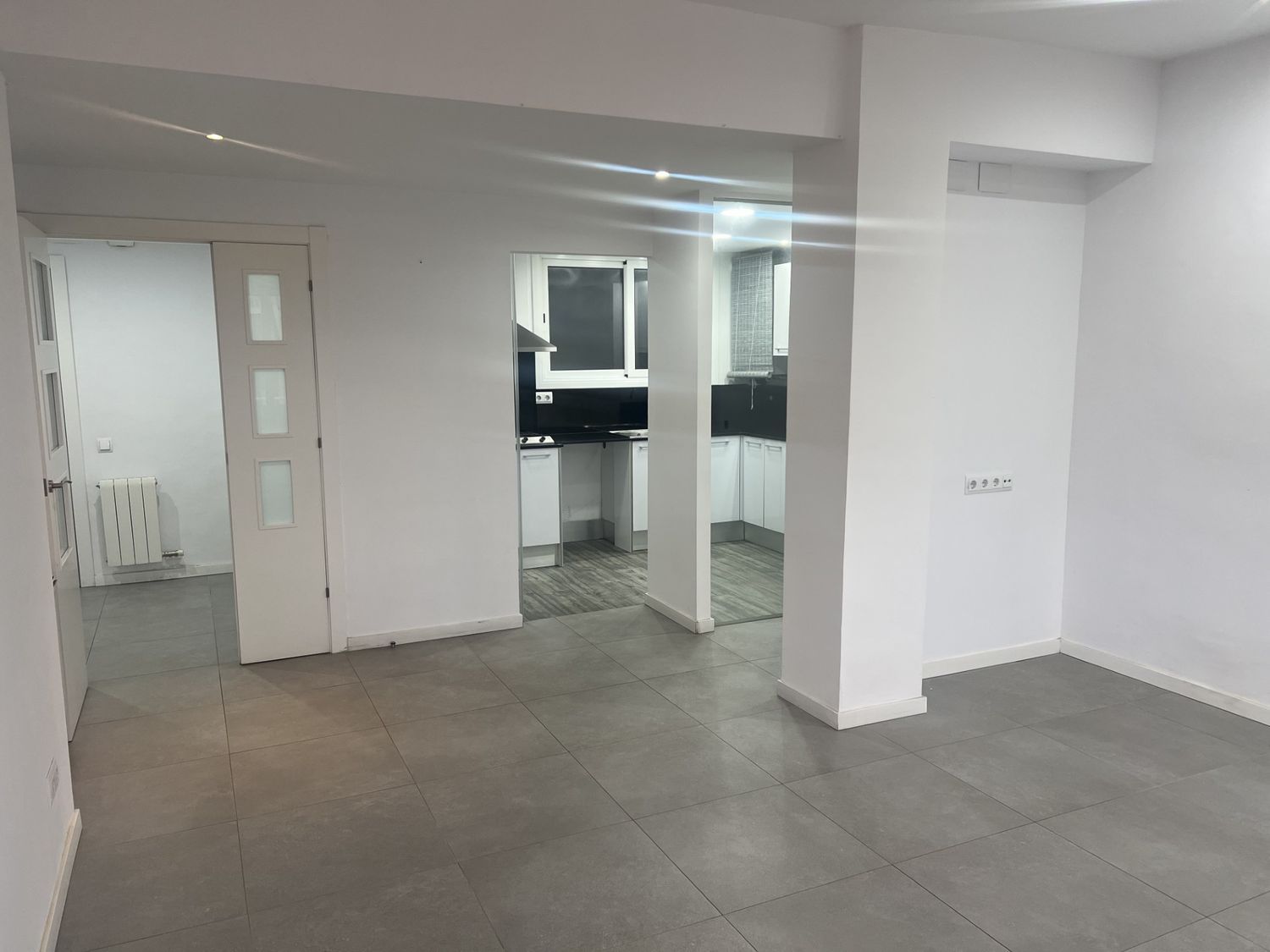 Piso en calle de Girona, 26