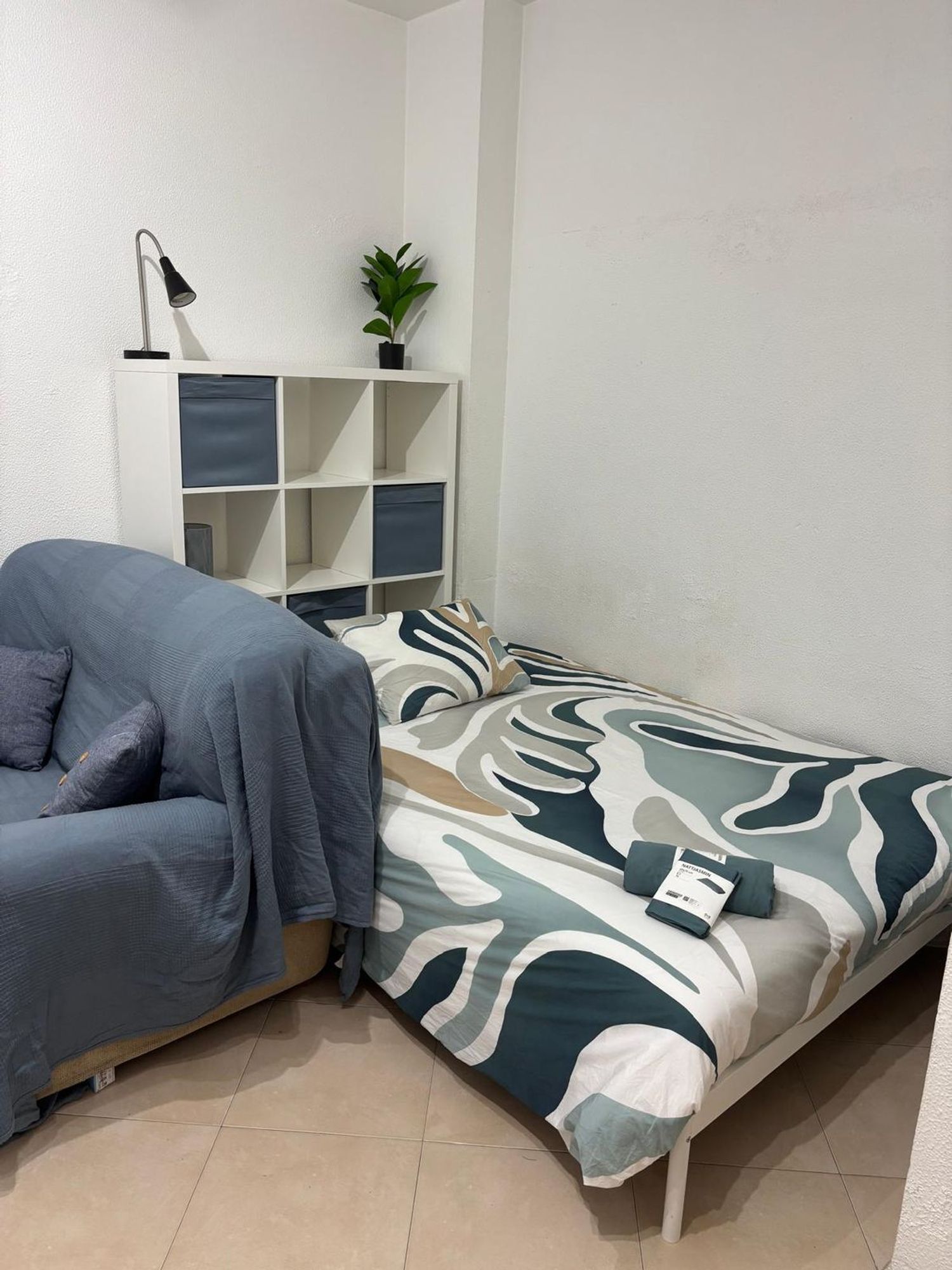 Estudio en calle de Berlín, 51 - Foto 1