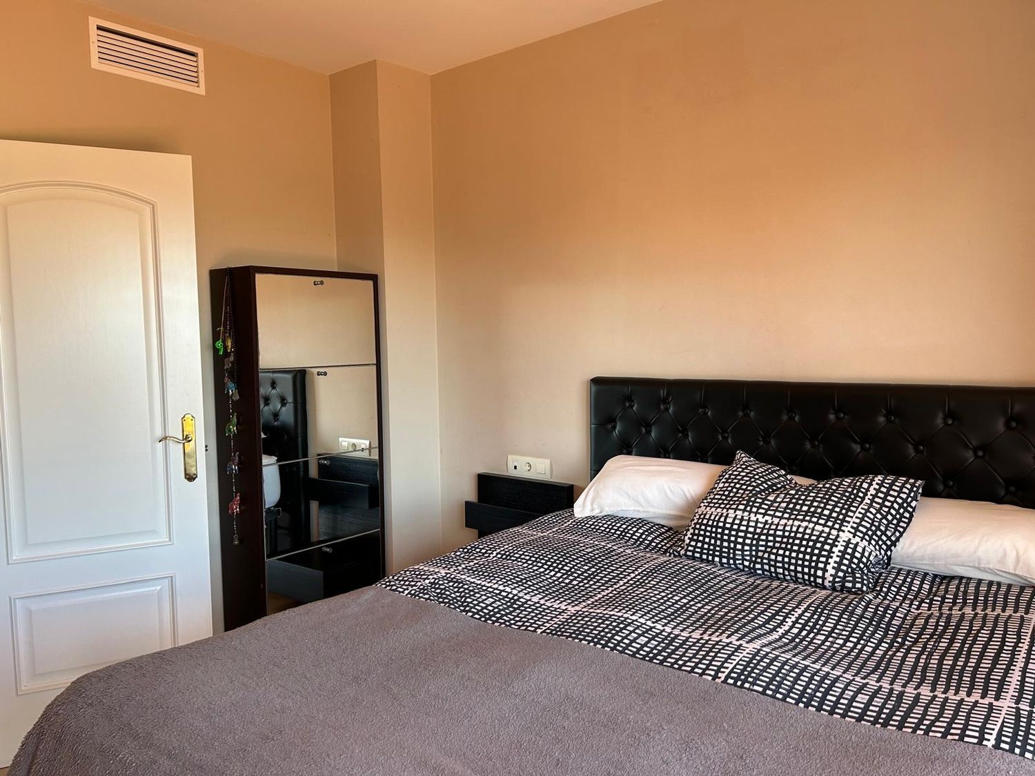 Casa independiente en calle Jardines del Águila s/n - Foto 17