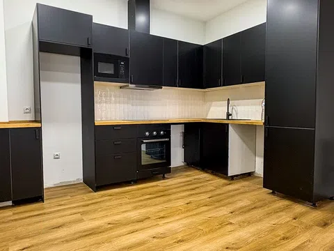 Piso en calle Capellanes, 17