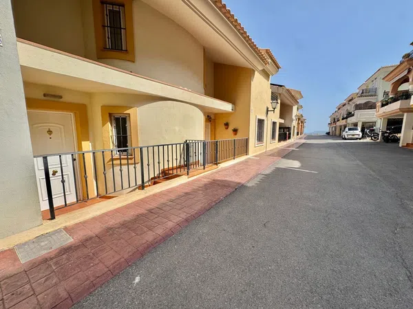 Chalet adosado en Calle de I'Aigualera, 3, Bonalba-Cotoveta, Bonalba-Cotoveta - Foto 3