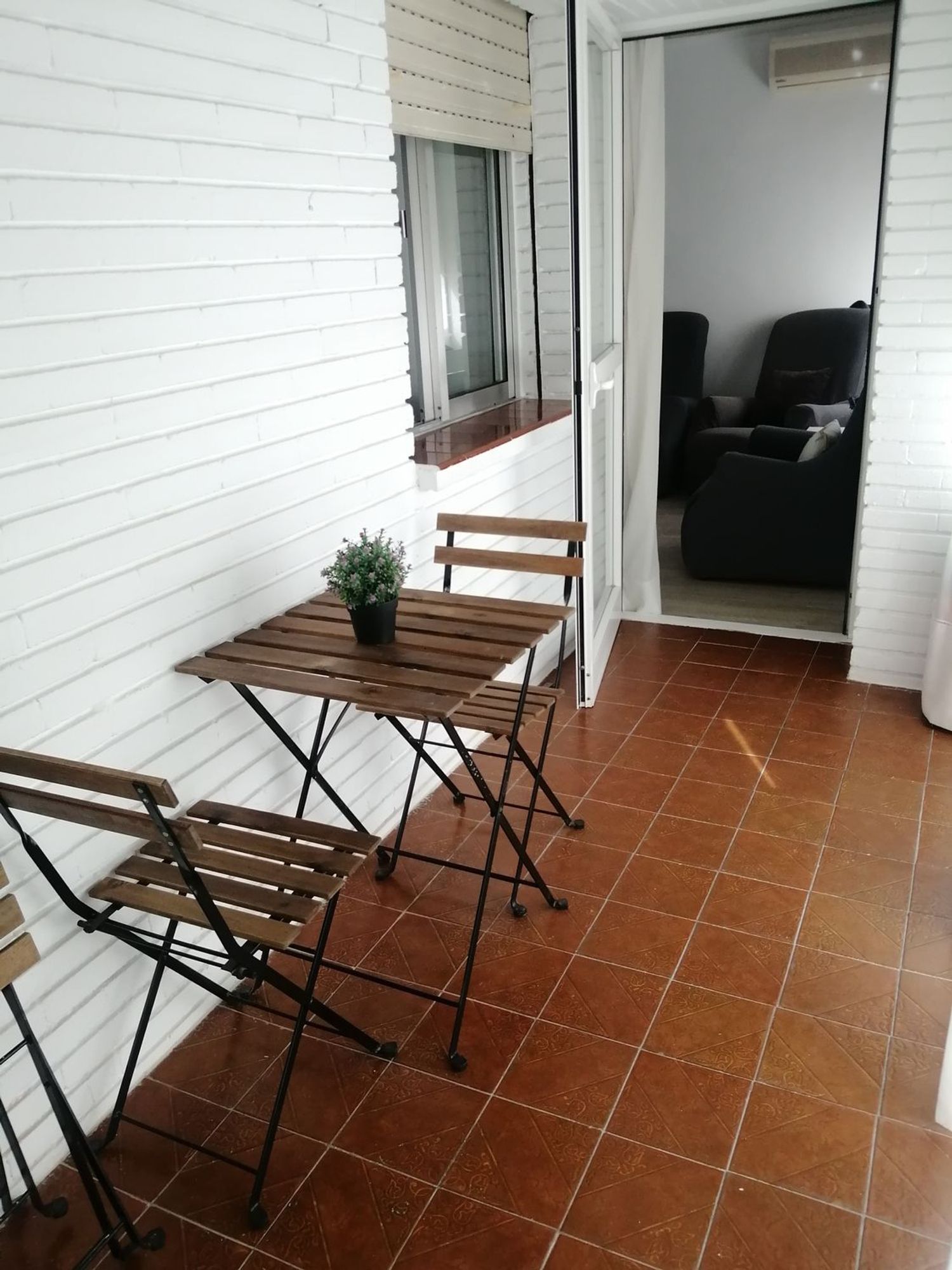 Piso en calle Pirineos, 8