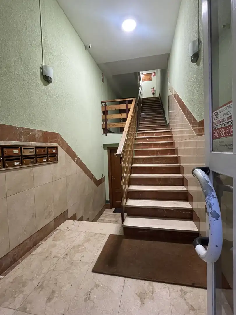 Piso en  Calle Guzmán el Bueno 22 - Foto 4