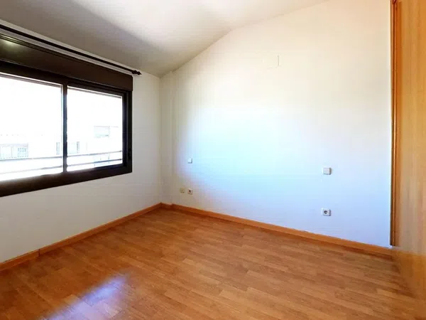 Chalet adosado en Mejorada del Campo - Foto 9