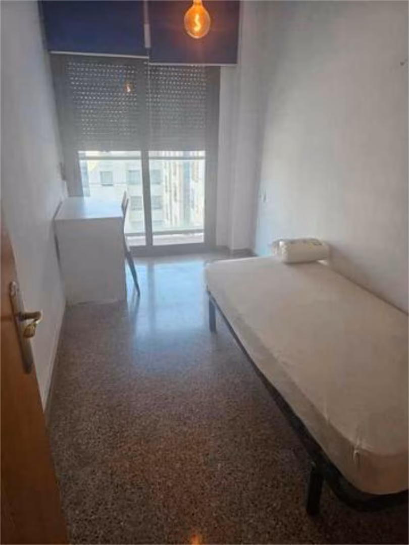 Piso en Juan Carlos I - Foto 4