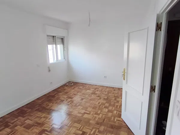 Piso en calle de Calahorra, 30