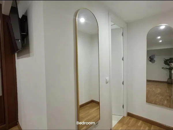 Estudio en calle del Batxiller, 34 - Foto 2