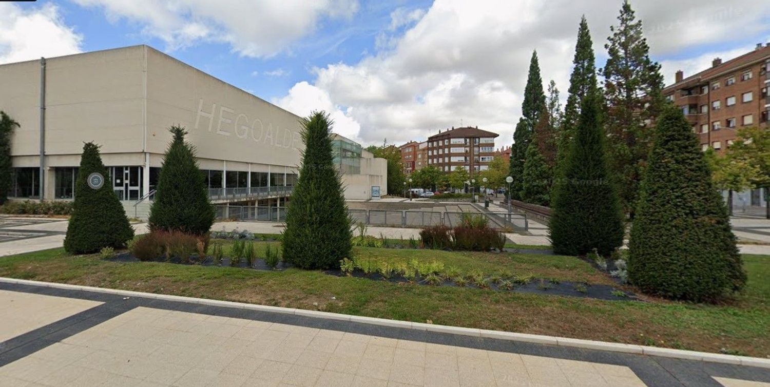 Piso en Urb. hebillas Adurtza - Foto 1