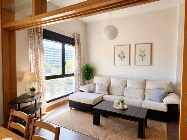 Estudio en avenida del Ensanche de Vallecas, 89