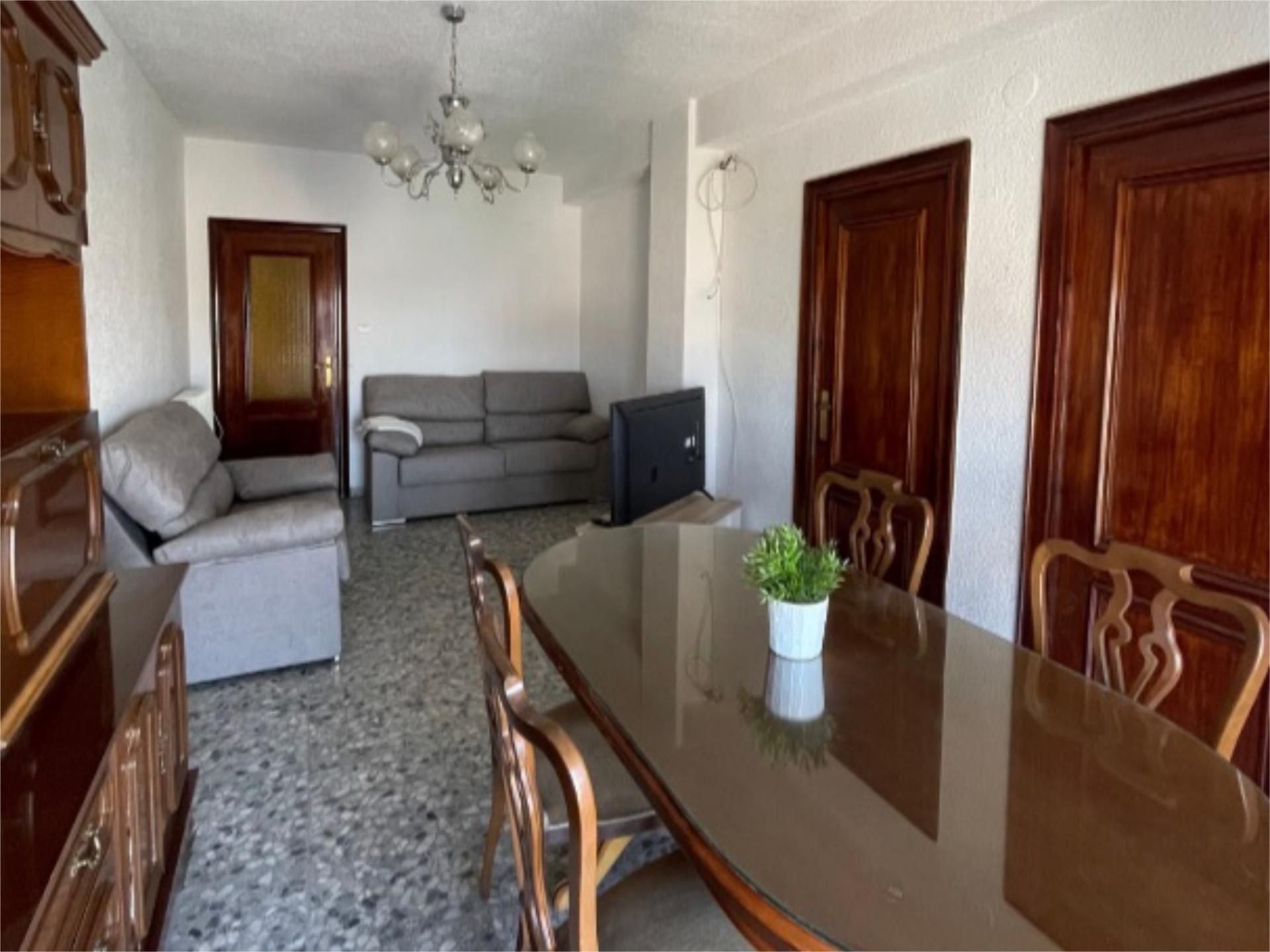 Piso en  Calle Gutierre Tibón 21