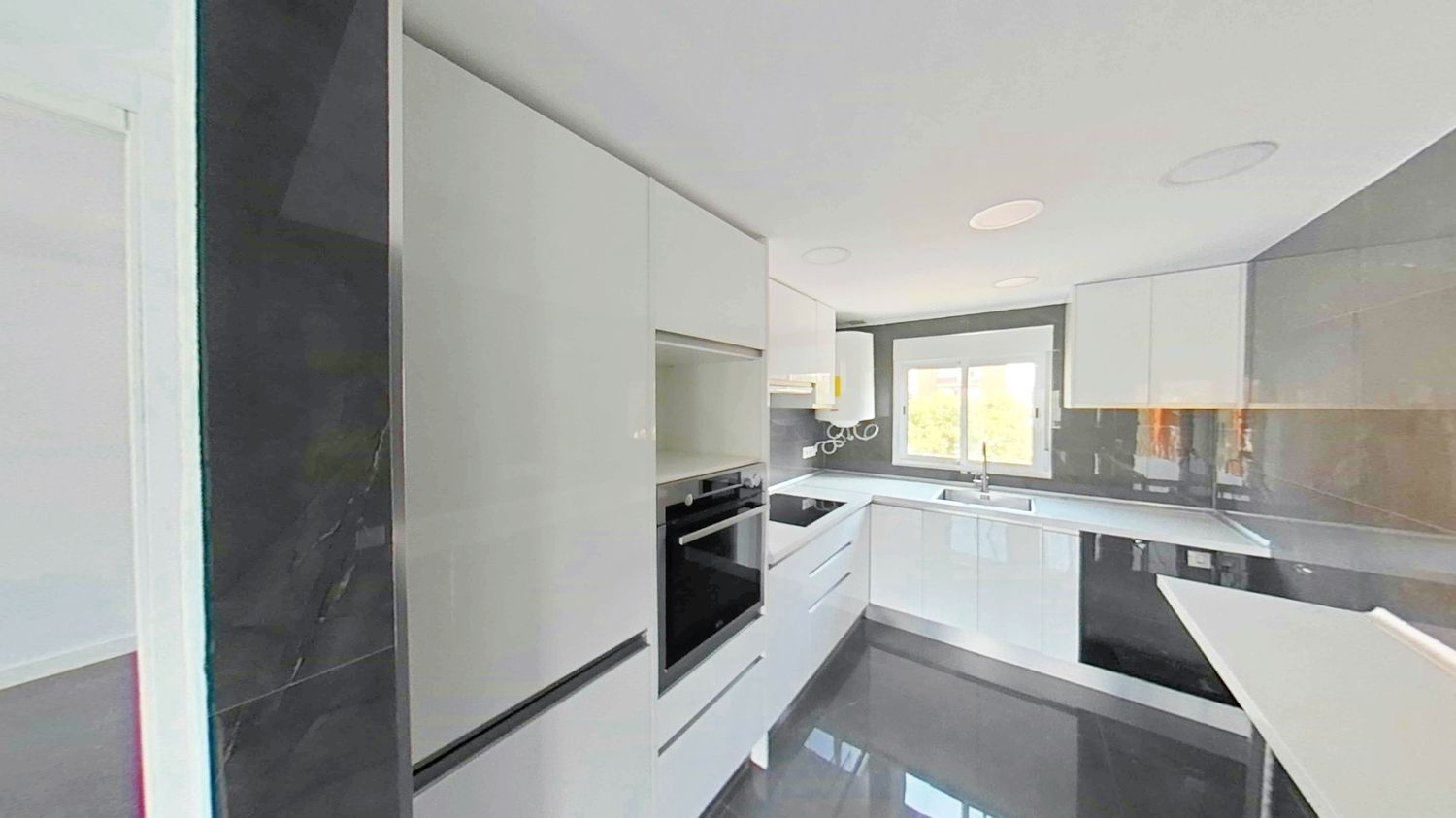 Piso en Barrio La Fontsanta - Foto 26