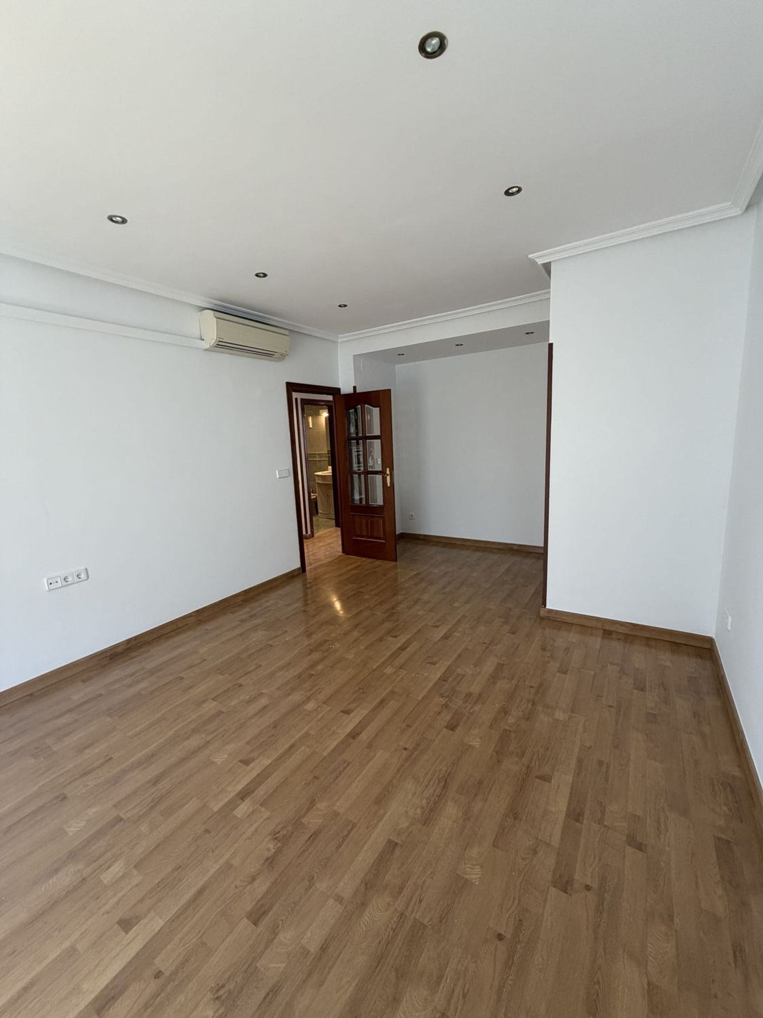 Piso en calle Nápoles, 10 - Foto 3