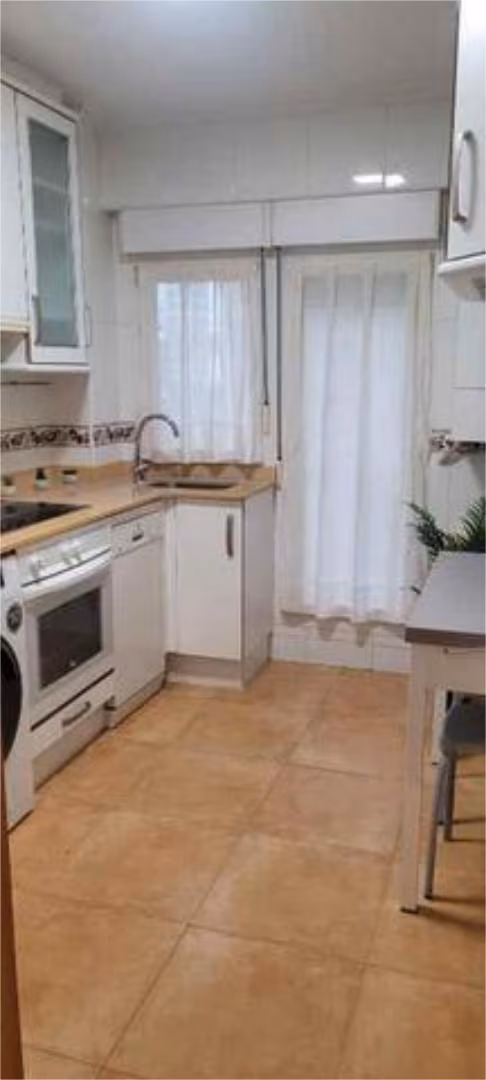 Piso en Cuatro Caminos - Foto 2