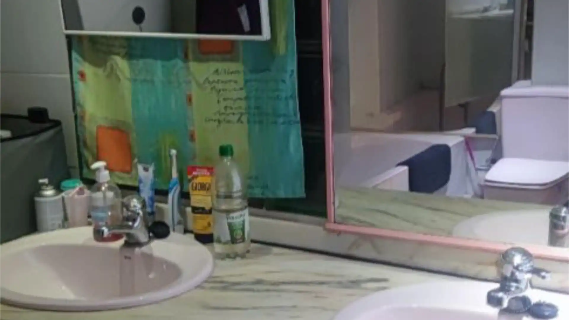 Casa adosada en  Carrer de l'Abat Escarré 34 - Foto 26