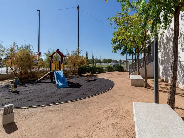 Piso en calle de Lina Odena - Foto 8