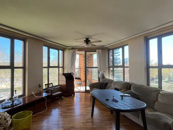 Piso en avenida del Professor López Piñero, 8 - Foto 1