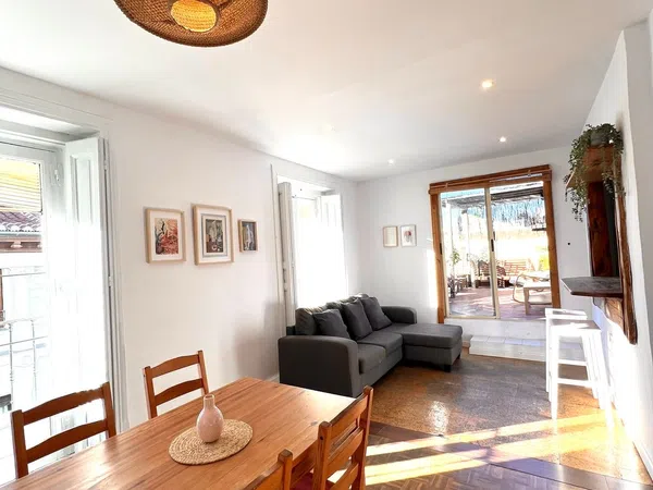 Piso en calle de Espoz y Mina, 17