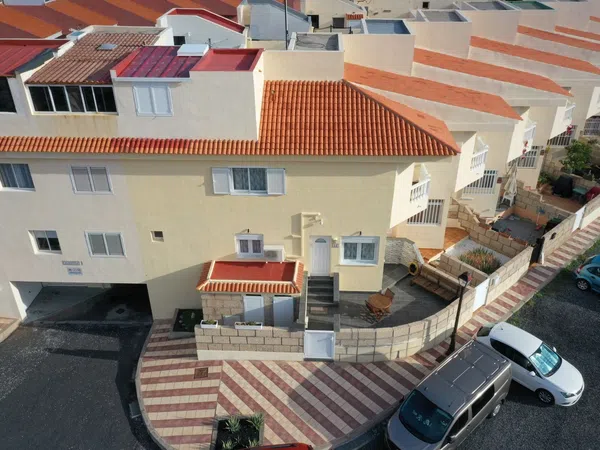 Chalet adosado en Avenida la Caleta, 14 - Foto 1