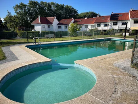 Chalet adosado en calle Río Sil, 3
