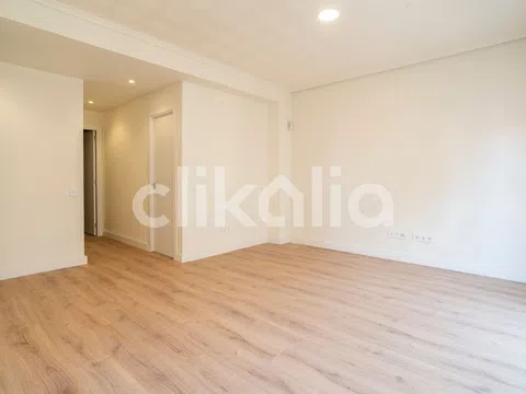 Piso en calle de la Serra d'Agullent - Foto 7