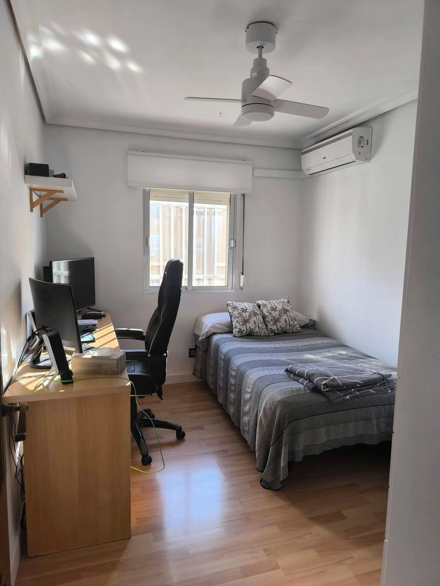 Piso en Barrio Pino Montano - Foto 3