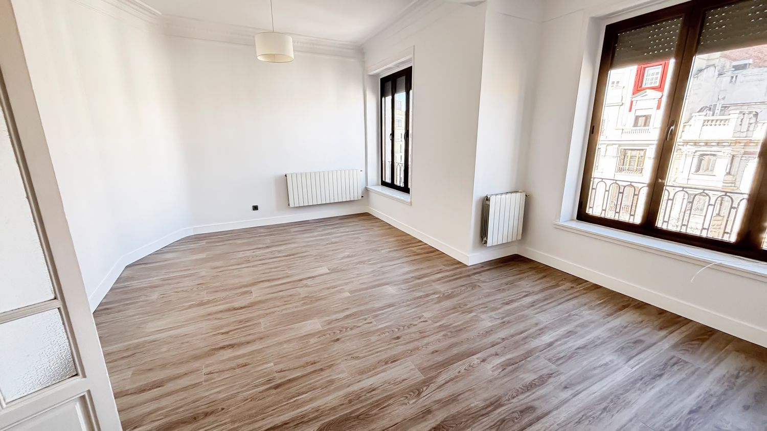 Piso en calle Alcalá, 151