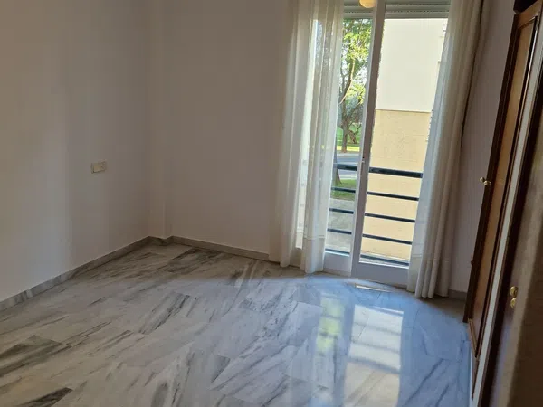 Piso en Avenida Cristobal Colón, 27 - Foto 5