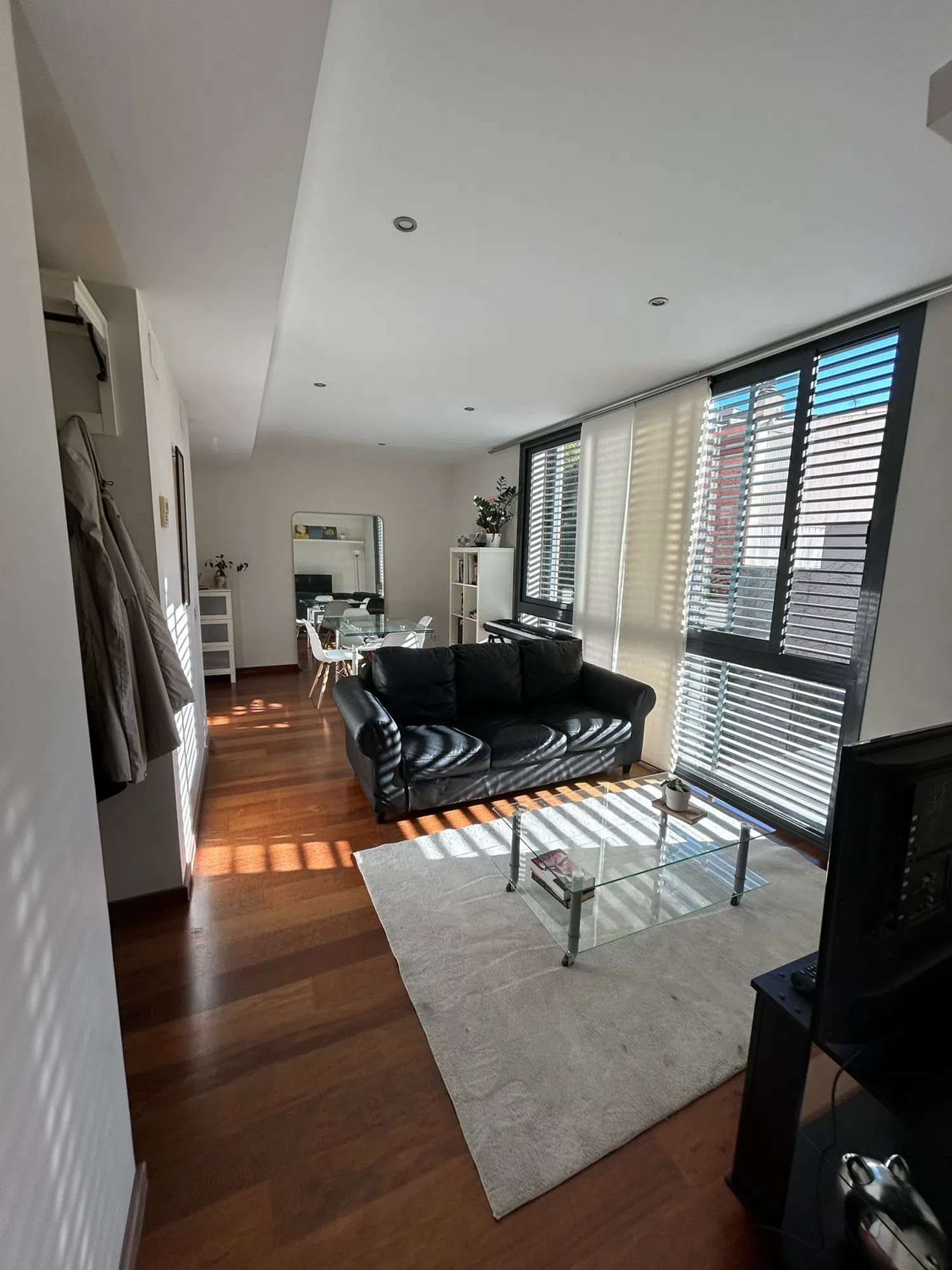 Estudio en calle del Perill, 7