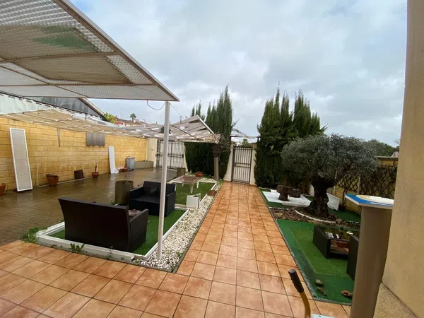 Chalet pareado en calle Juanito Valderrama, 27 - Foto 7