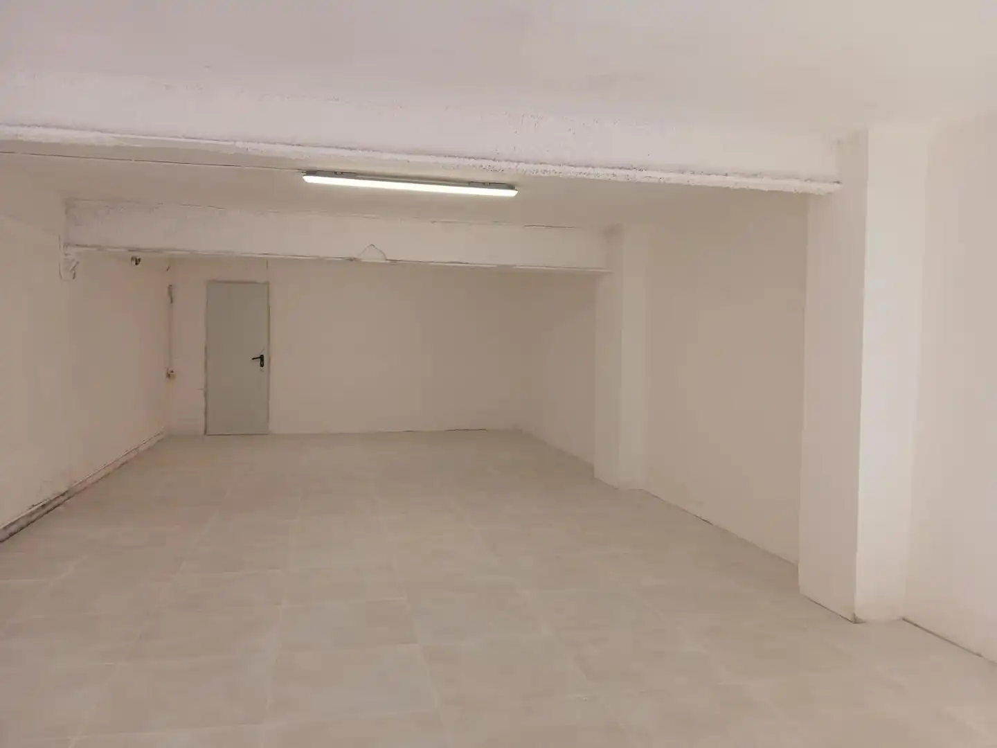 Local comercial en Cornellà de Llobregat - Foto 6