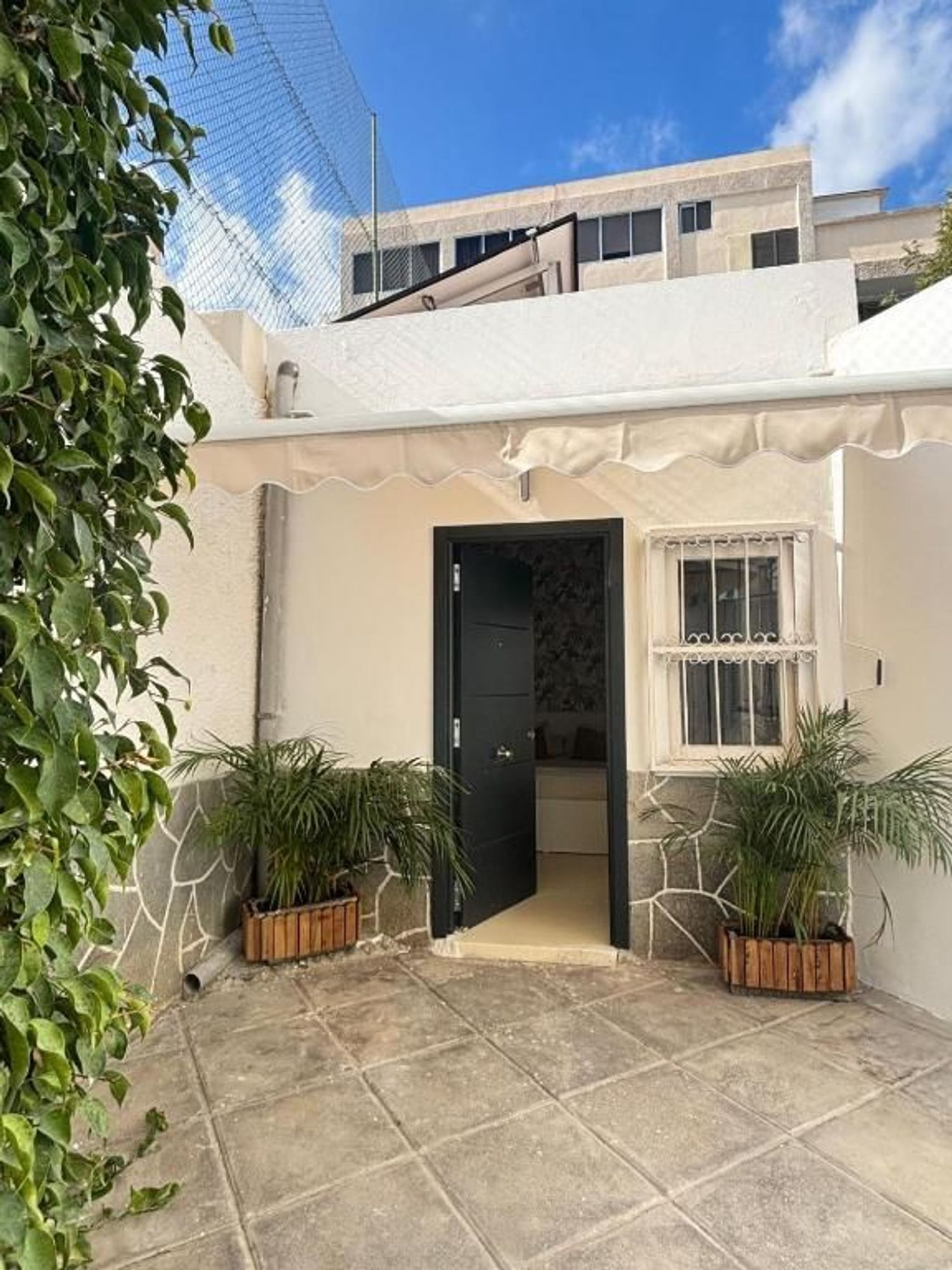 Estudio en Calle de Jesús y María, 6, Los Hoteles-Rambla-Duggi - Foto 2