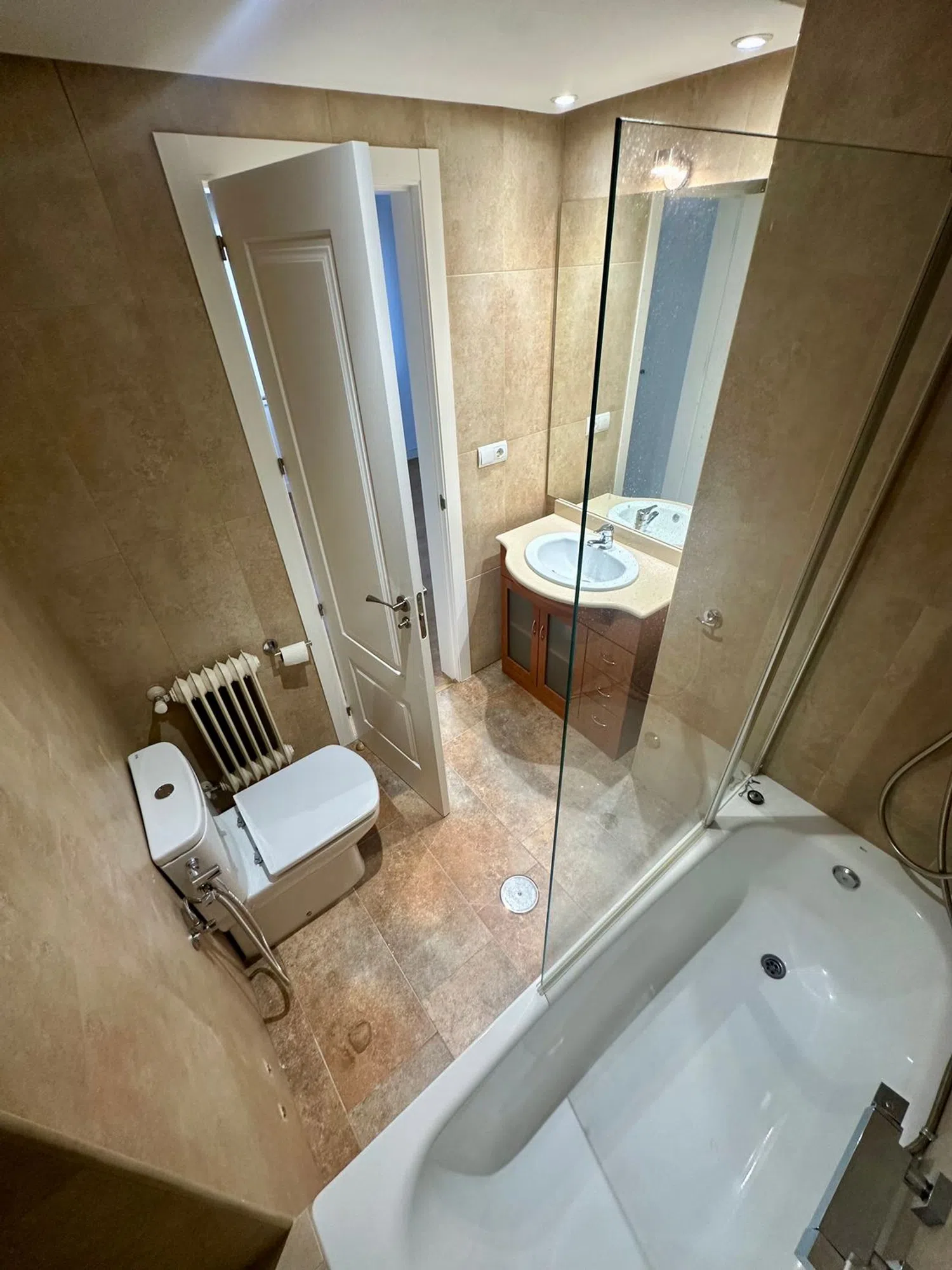 Piso en calle de la Infanta Mercedes, 61 - Foto 27