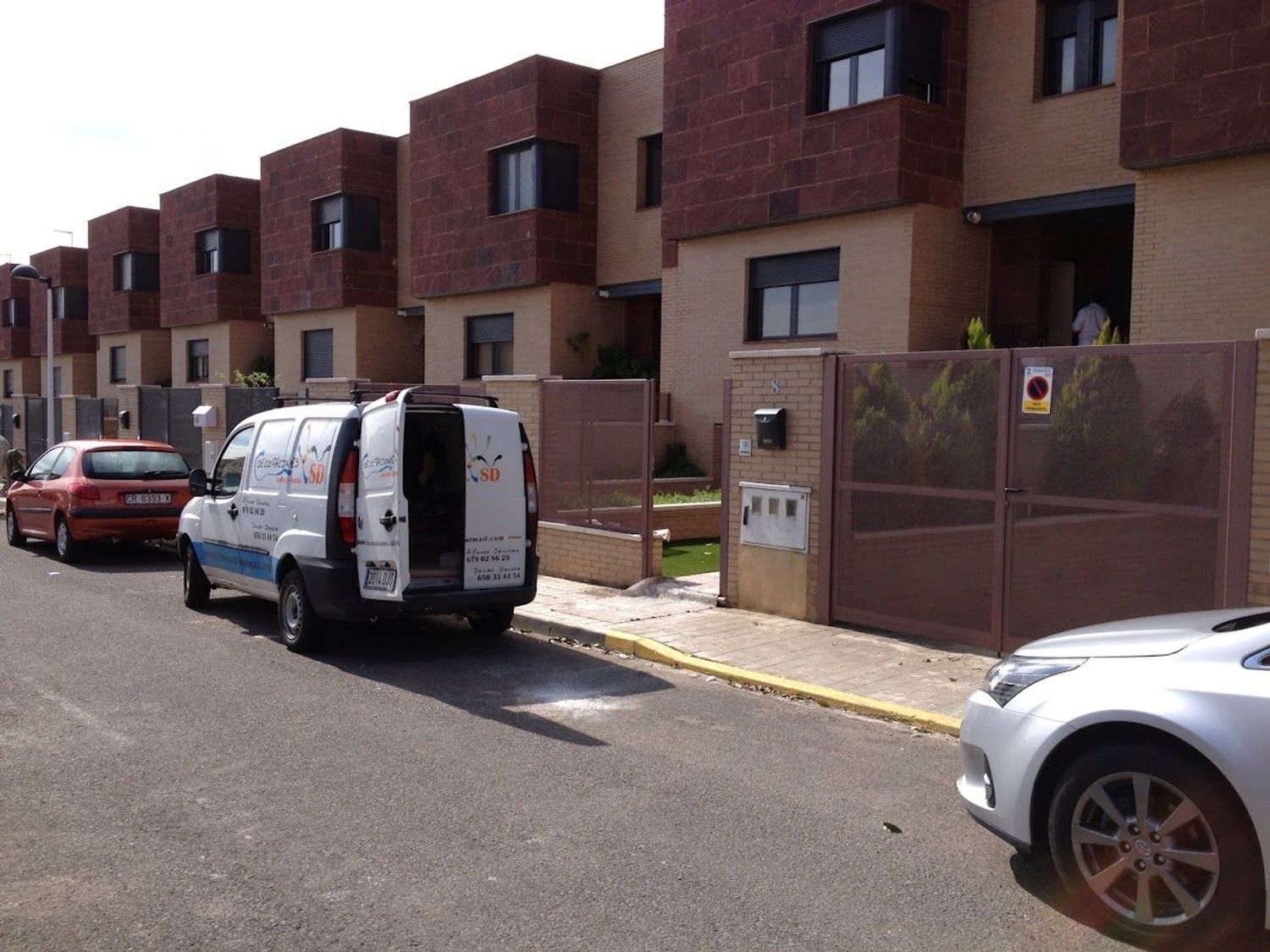 Chalet pareado en Calle Torralba de Calatrava, 8 - Foto 2