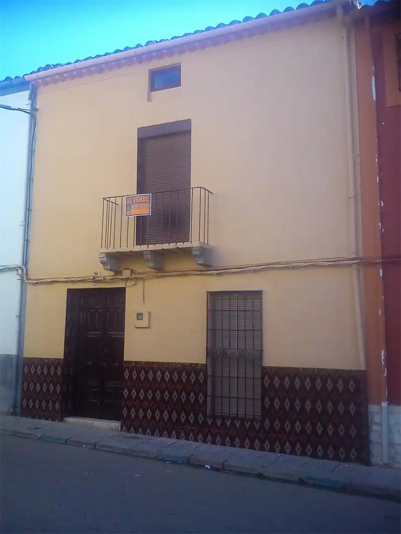 Casa adosada en calle Virgen de Consolación 32 - Foto 3