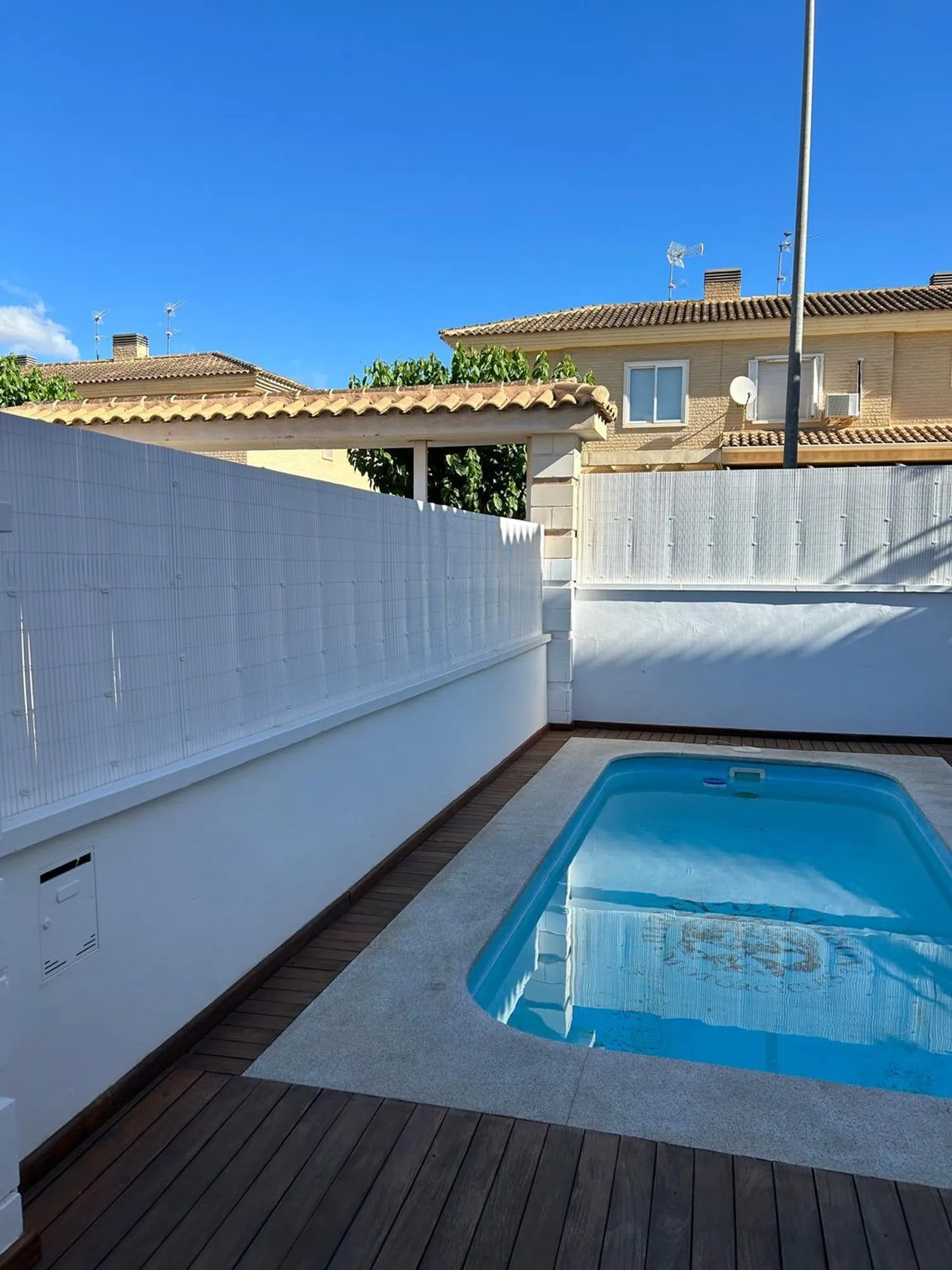 Chalet adosado en calle Florencia, 1 - Foto 1