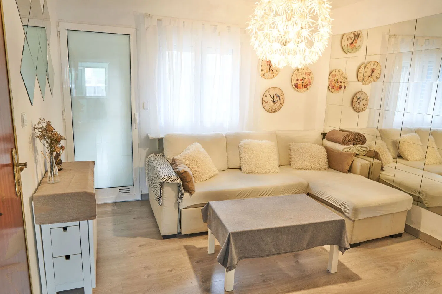 Piso en calle de Cuart de Poblet, 103 - Foto 1