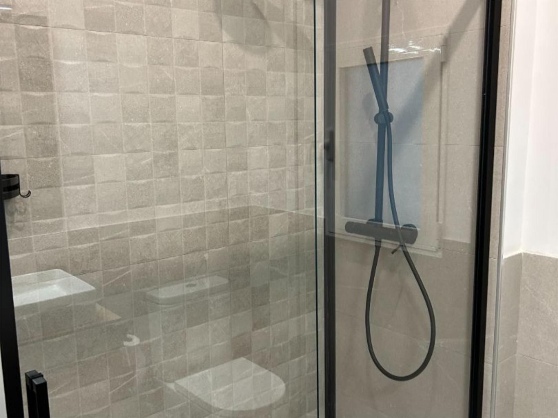 Piso en  Calle del General Lacy 42 - Foto 8