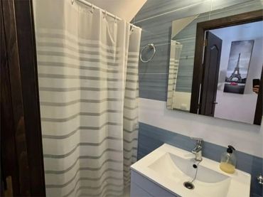 Apartamento en  Calle Giner de los Ríos 3 - Foto 5