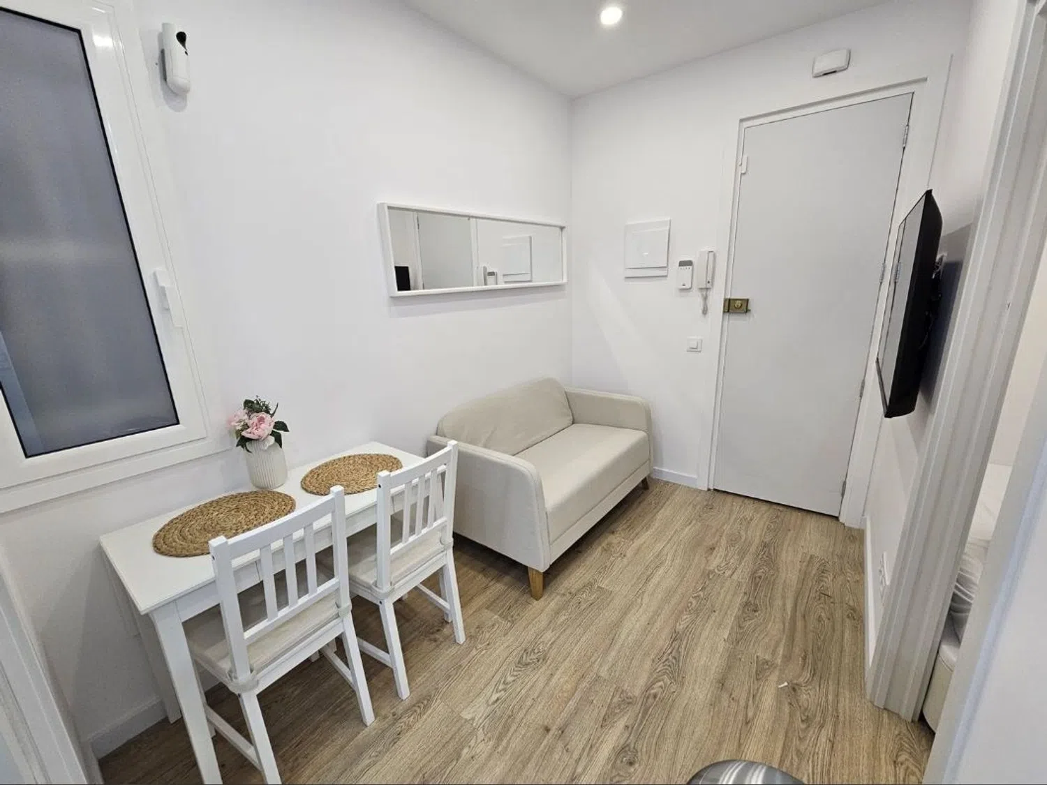 Estudio en calle dels Jocs Florals, 168 - Foto 3