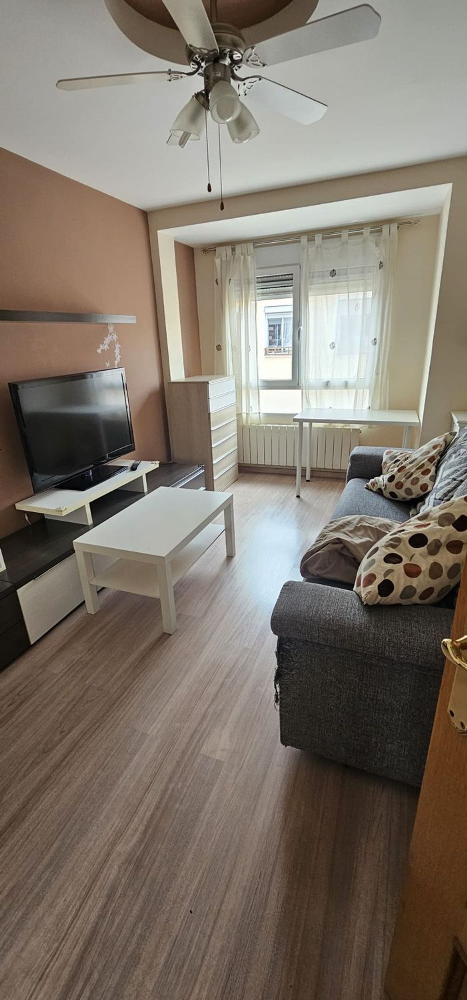 Piso en calle de Pamplona Escudero, 4 - Foto 2