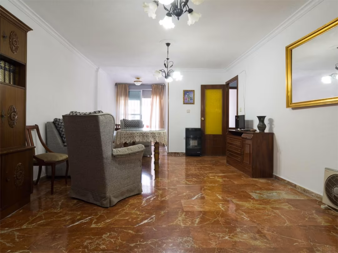 Piso en  Avenida de Pulianas 24