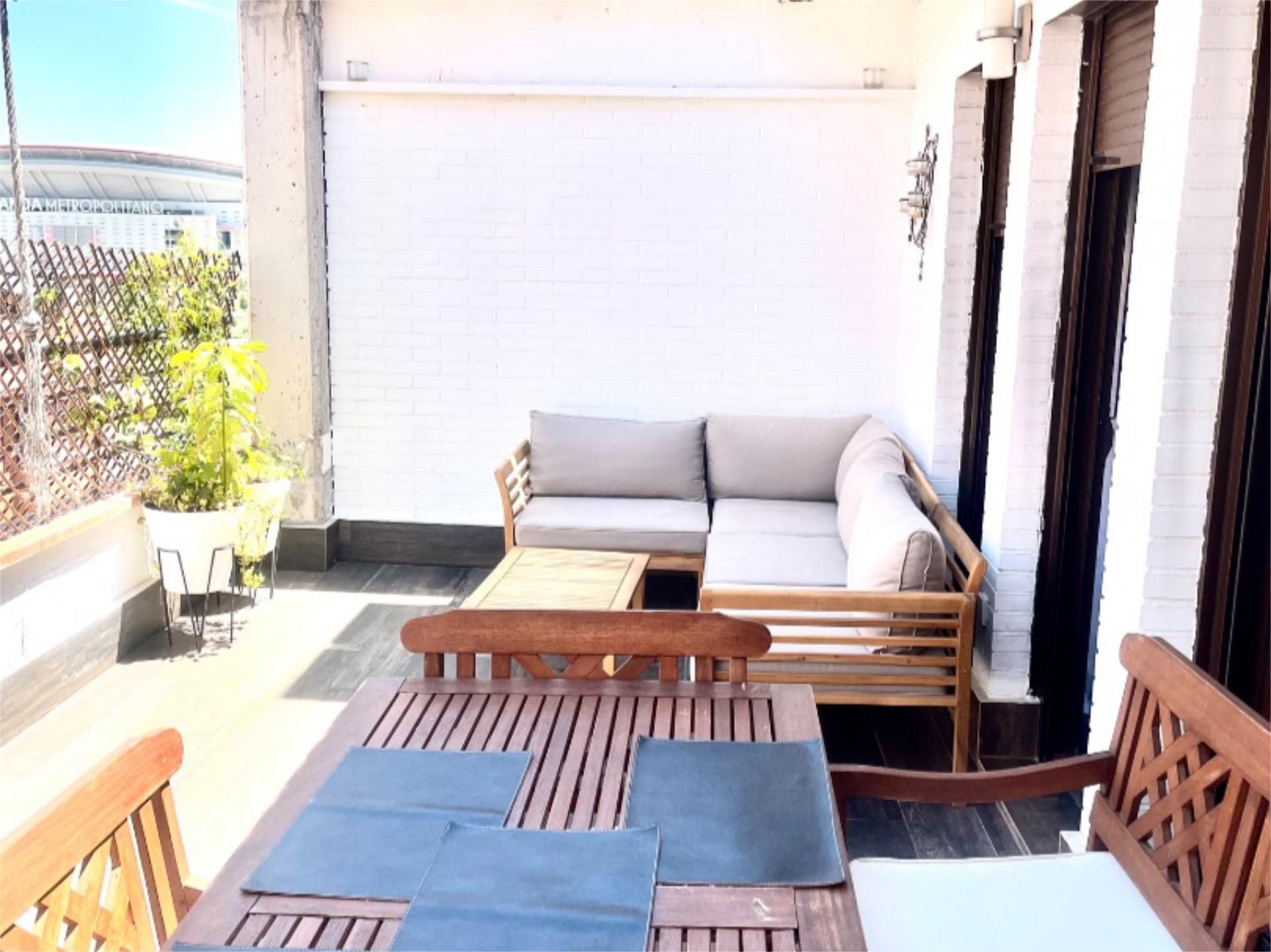 Piso en  Calle de María Sevilla Diago 36 - Foto 7