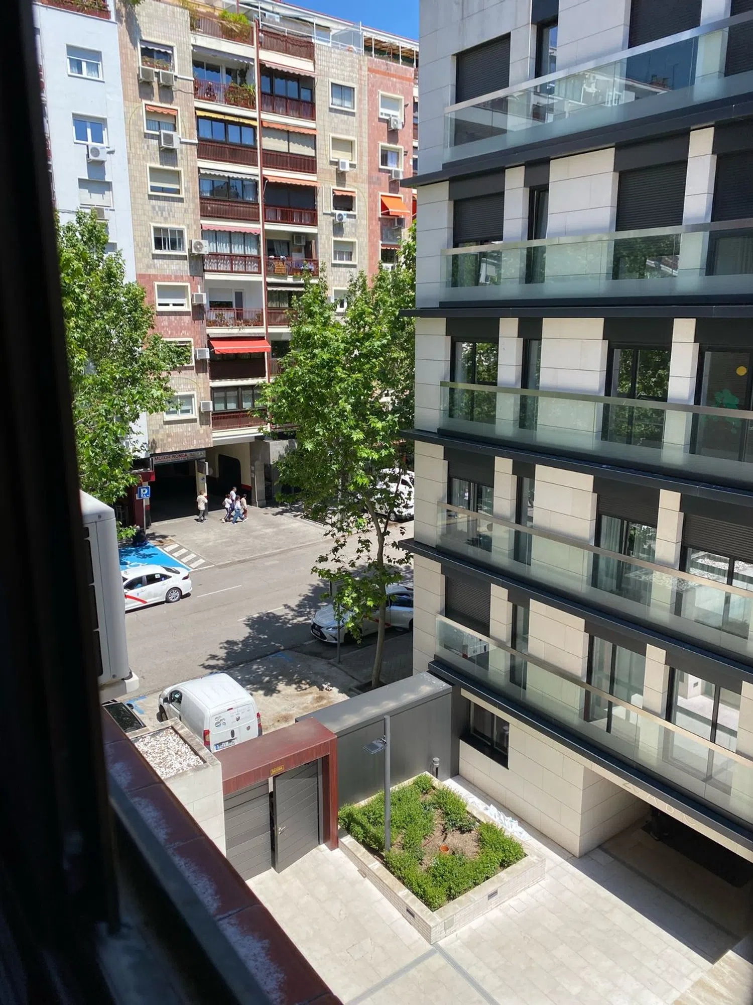 Piso en calle de Clara del Rey, 24 - Foto 1