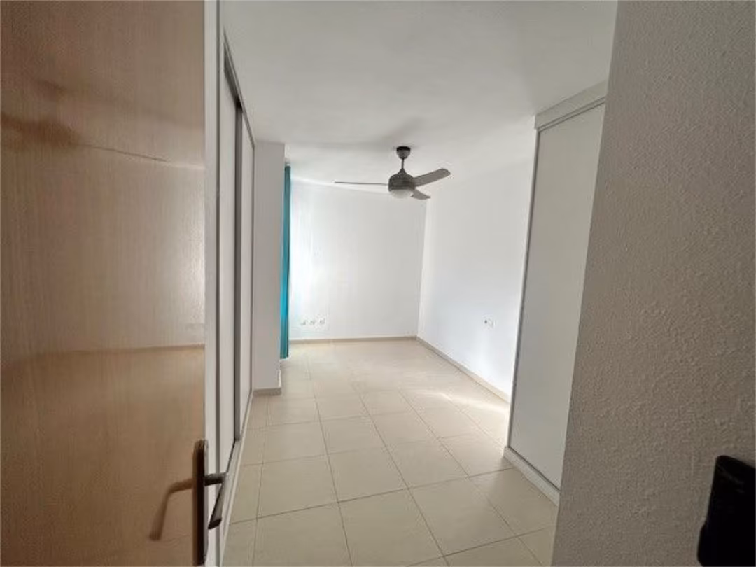 Piso en  Carrer Castell de Castells 14 - Foto 5