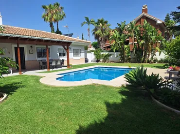 Chalet en  Calle Alhucemas 1 - Foto 1